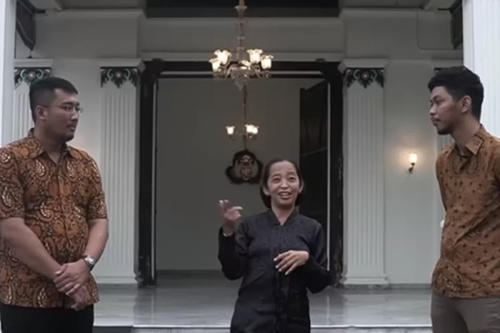 Mingkar mingkuring angkara tegese