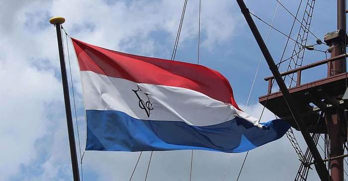 Mengapa voc dibubarkan