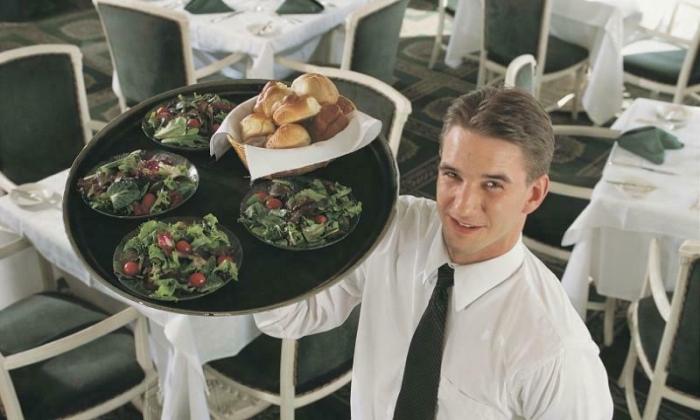 Waiter waitress pengertian jawab tugas tanggung