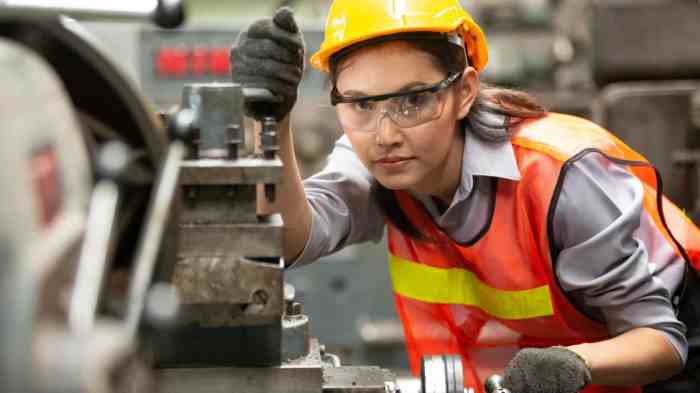 Produksi itu tugas tanggung widiatmoko eling mei read Tugas operator produksi