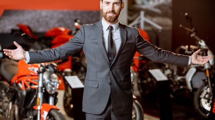 Tugas marketing dealer motor