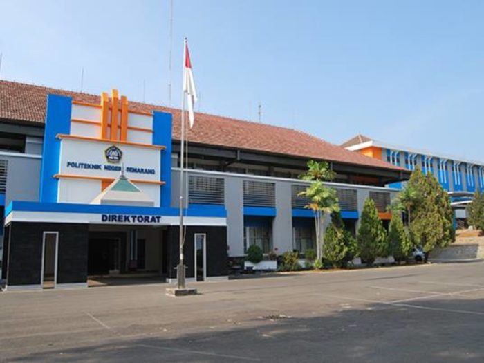 Politeknik dengan jurusan teknik mesin