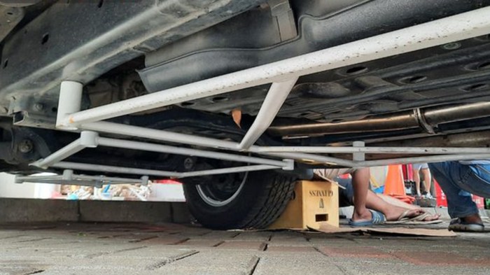 Fungsi stabilizer bar pada mobi