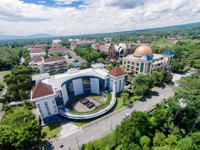 Universitas swasta teknik sipil